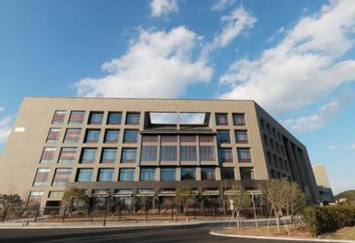 杭州電子科技大學信息工程學院 招辦主任攜學長學姐為你加油啦！